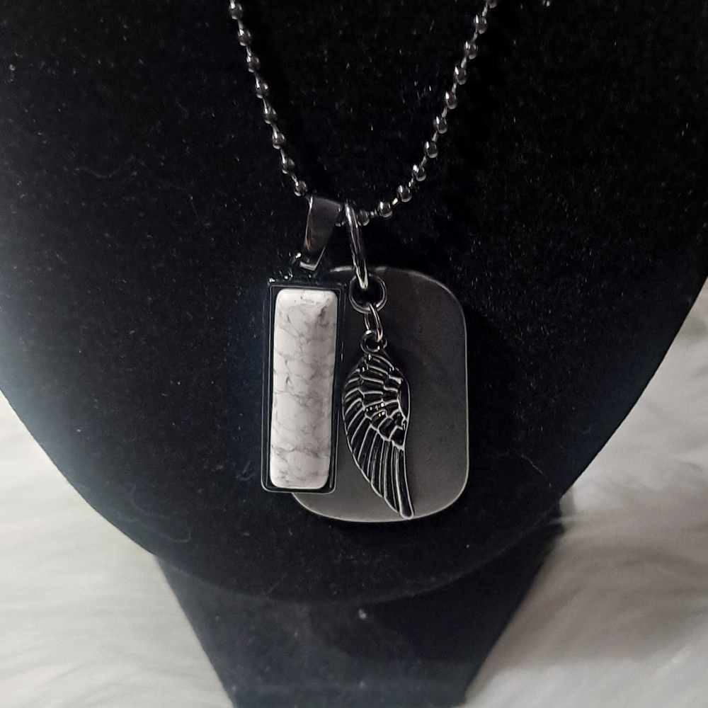Guess Black and White Pendant Necklace